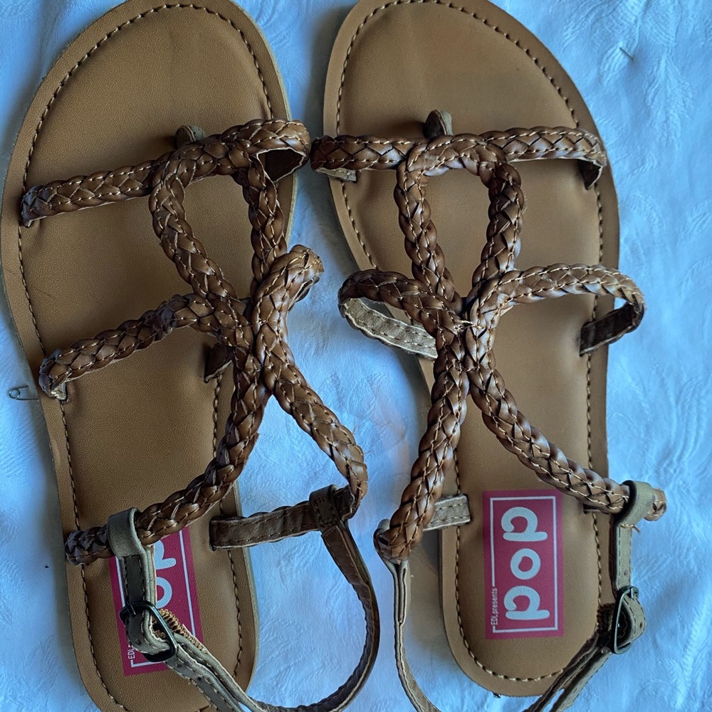 Pop Braided sandals